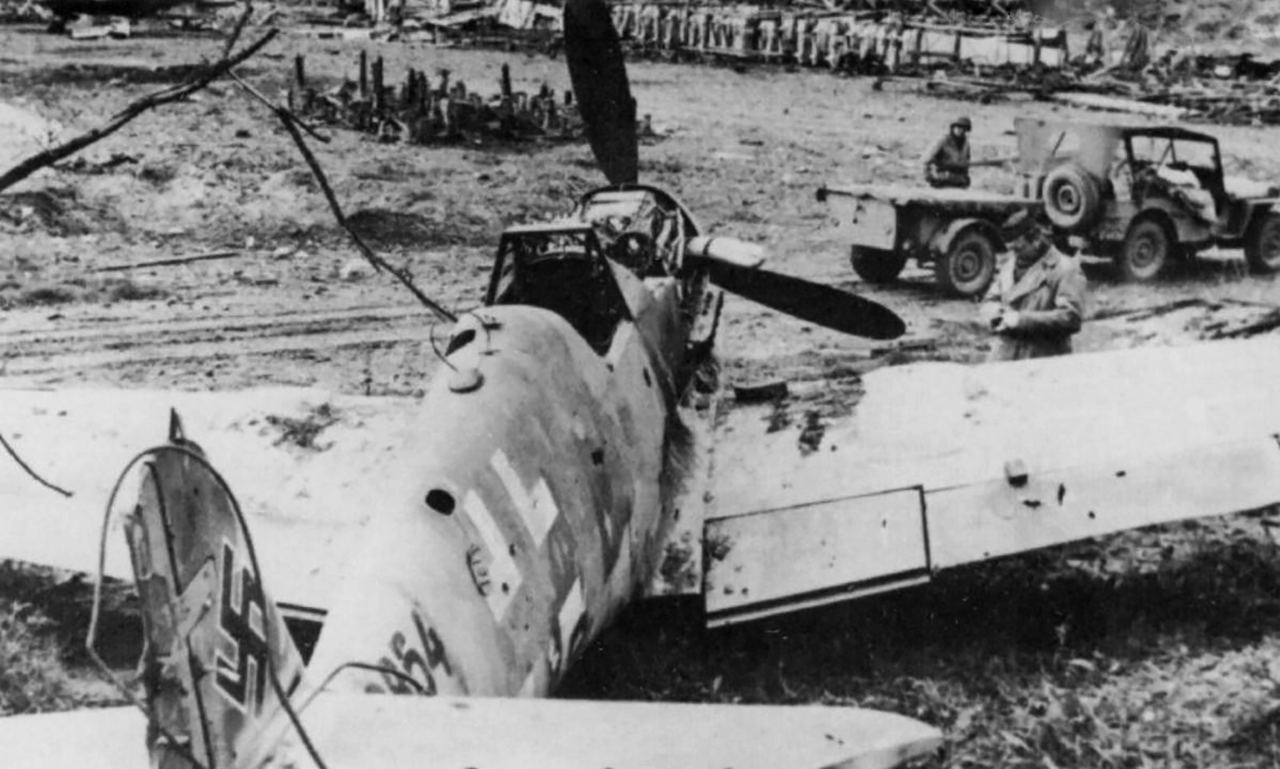 Messerschmitt Bf 109K4 WNr 332854 abandoned Germany 1945 01