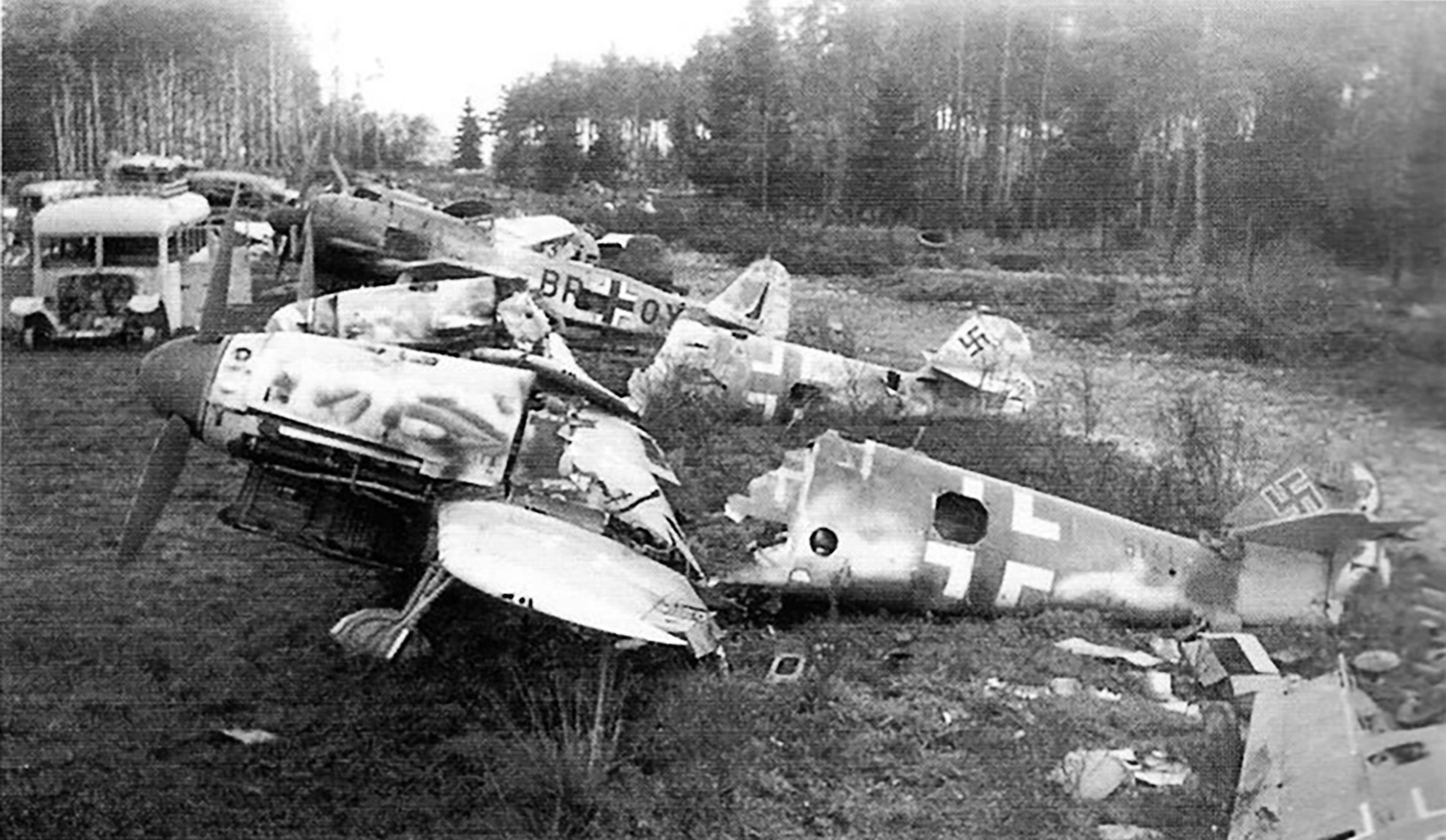 Messerschmitt Bf 109K4 WNr 335141 destroyed at Cham Germany 1945 01