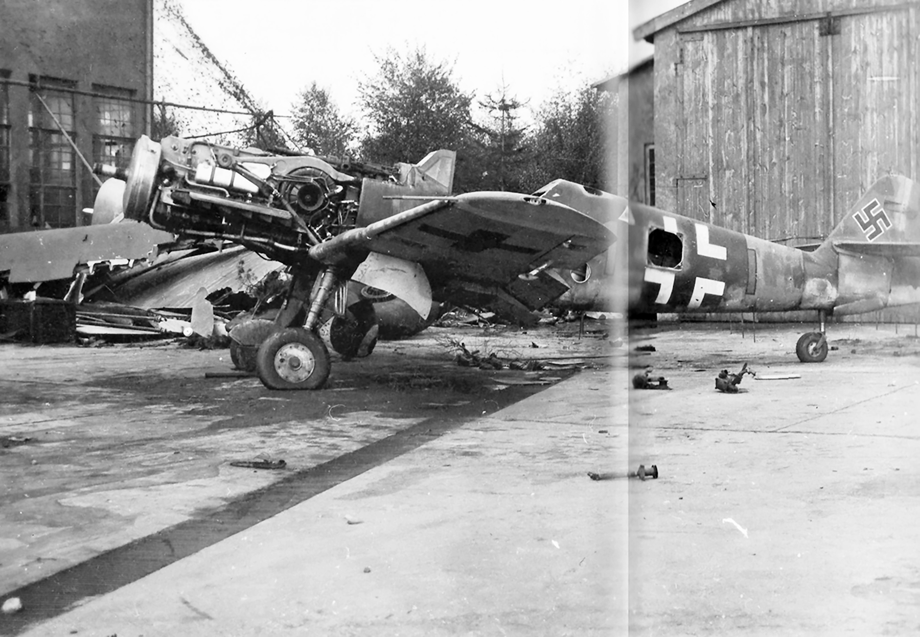 Messerschmitt-Bf-109K4-9.JG27-Yellow-1-b