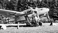 Asisbiz Messerschmitt Bf 110C2 Zerstorer Stab I.LG1 L1+XB flown by Horst Liensberger France 1940 01