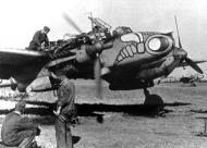 Asisbiz Messerschmitt Bf 110E2 Zerstorer 6.ZG1 S9+OP background South Russia 1942 01