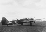 Asisbiz Bristol Blenheim IV RAF 107Sqn OMJ England 1940 IWM CM2428