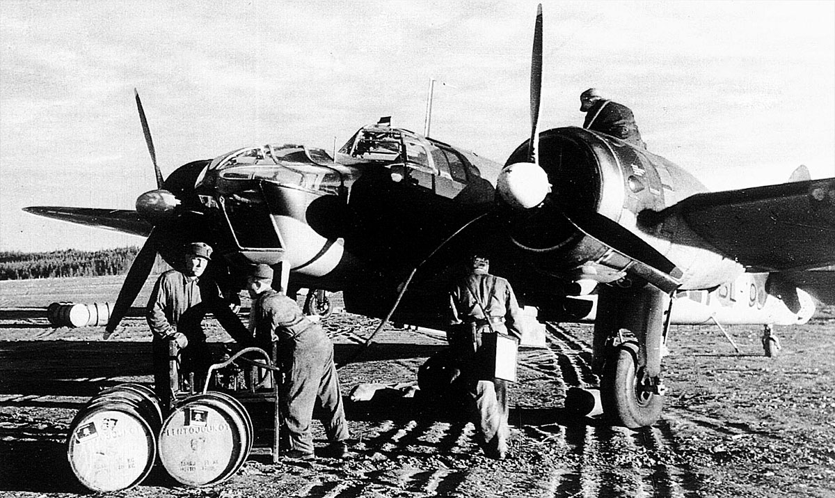 Bristol Blenheim IV FAF LeLv42 BL199 was the 2nd lead plane flown by Erkki Palosuo seen here being refueled at Onttola 01