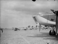 Asisbiz Bristol Blenheim IV RAF 40Sqn BLL RAF Wyton England 1940 IWM CH726