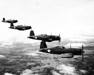 Asisbiz Vought F4U 1 Corsairs VF 12 practising aerial maneuvers USA 23rd Mar 1943 80 G 40930