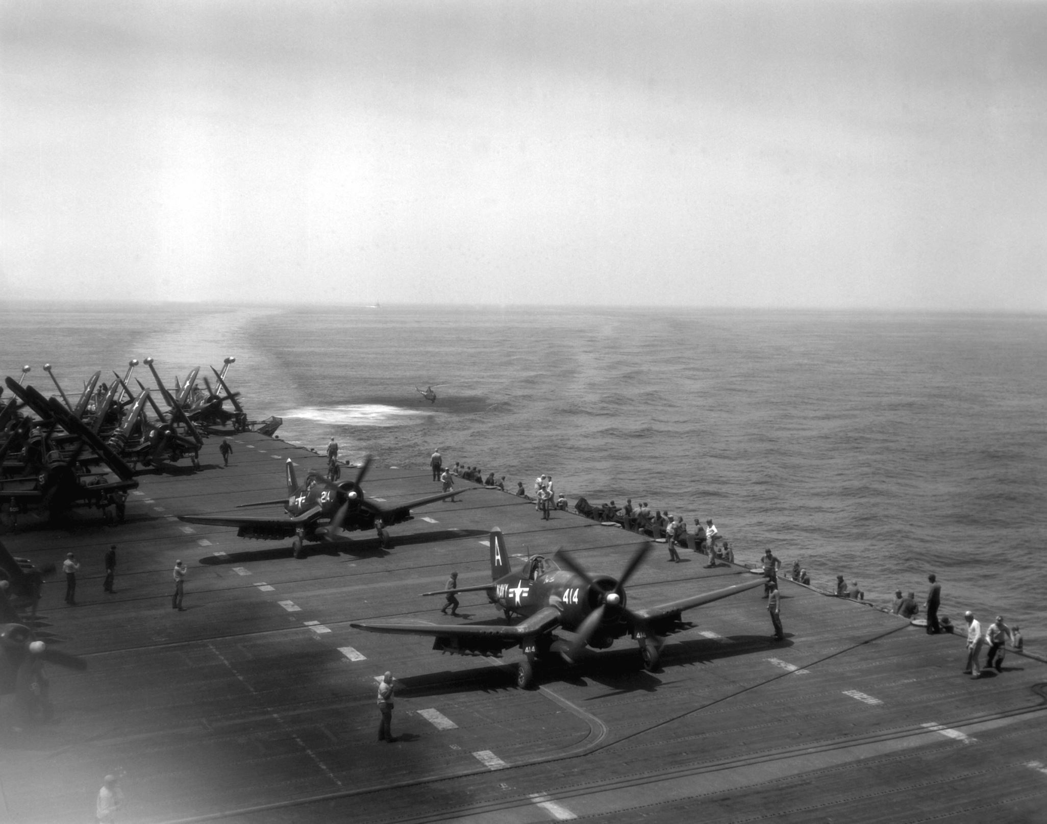 Vought F4U 4 Corsair VF-884 White A403 USS Boxer Korea 19th May 1951 01
