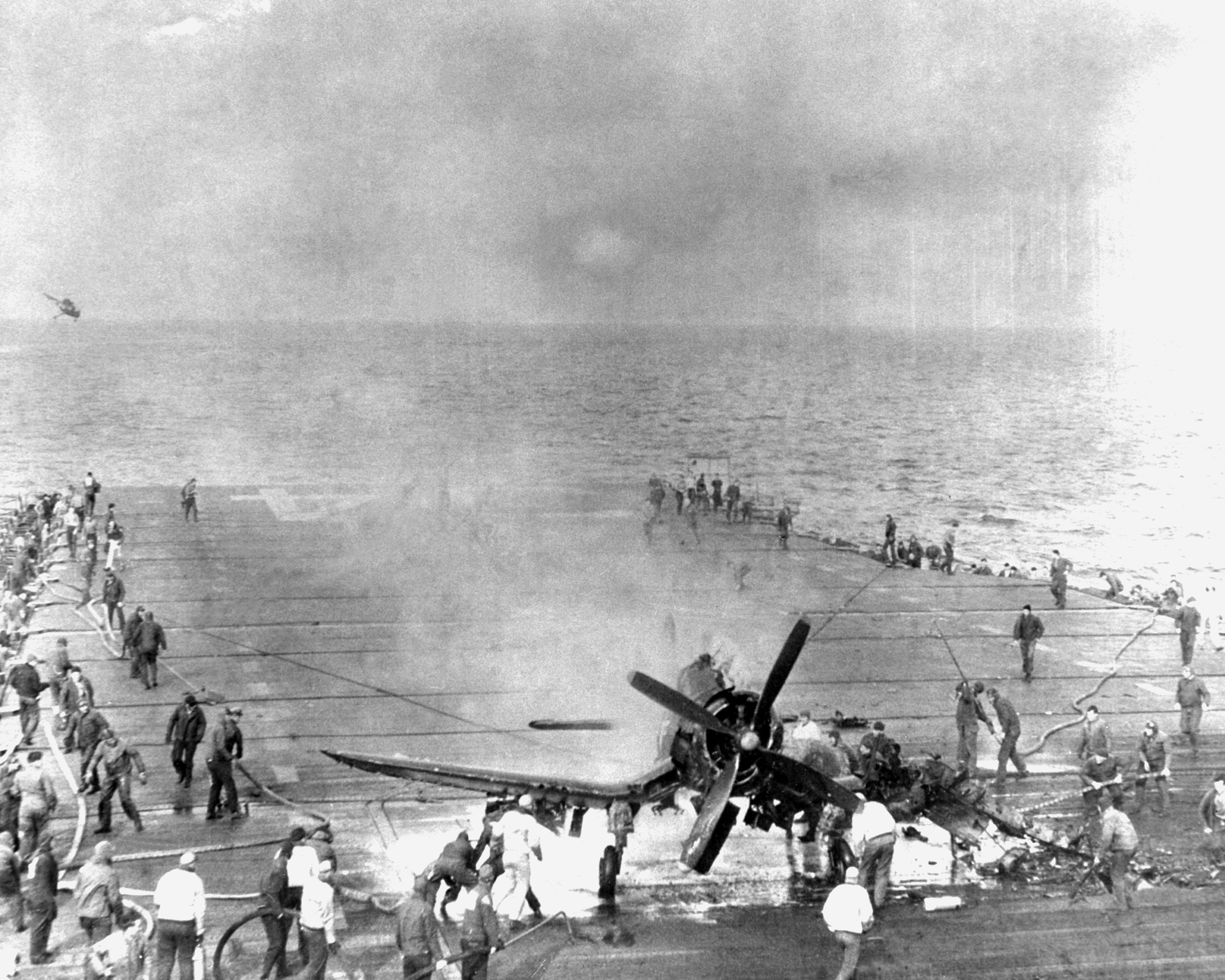 Vought F4U 4 Corsair landing accident aboard USS Oriskany off Korea 6th Mar 1953 01