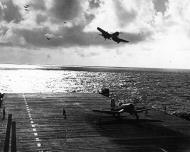Asisbiz Vought F4U 1D Corsair VF 5 White 13 landing CV 13 USS Franklin 1945 02