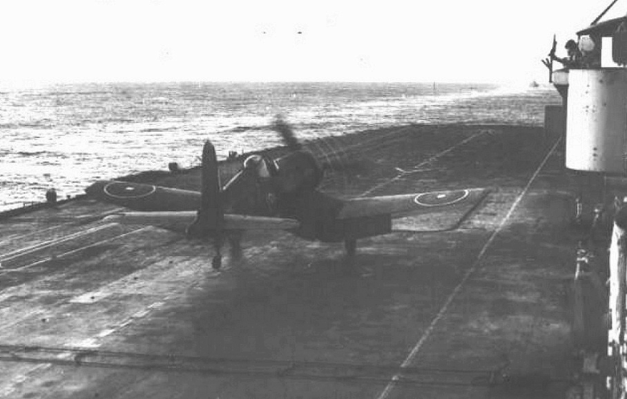 Possibly a RNZAF Corsair who payed a visit when the navy was off Bougainville 01