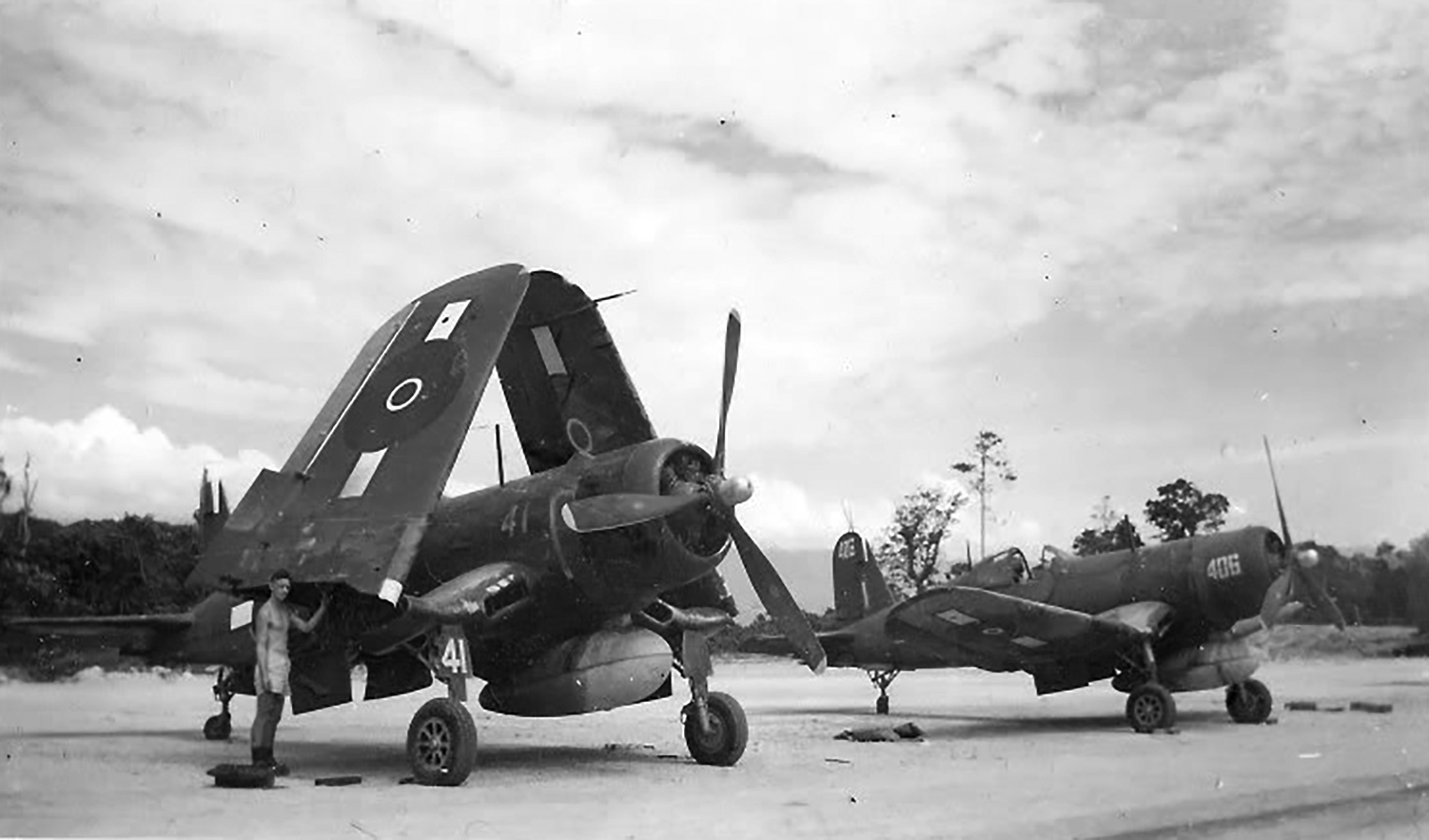 Vought-F4U-1D-Corsair-RNZAF-NZ5406-BuNo-