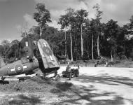 Asisbiz RNZAF Vought F4U 1D Corsairs 31 Servicing Unit NZ5356 NZ5314 n NZ5358 based at Espiritu Santo 01