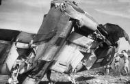Asisbiz Vought F4U Corsair RNZAF smashed remains 01