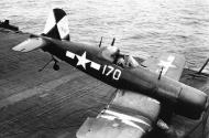 Asisbiz Vought F4U 1D Corsairs VBF 83 White 170 aboard USS Essex 1945 01