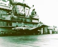 Asisbiz Grumman F9F Panther VF-112 code V207 on the flight deck USS Philippine Sea (CV 47) during operations off Korea 19th Oct 1950 01