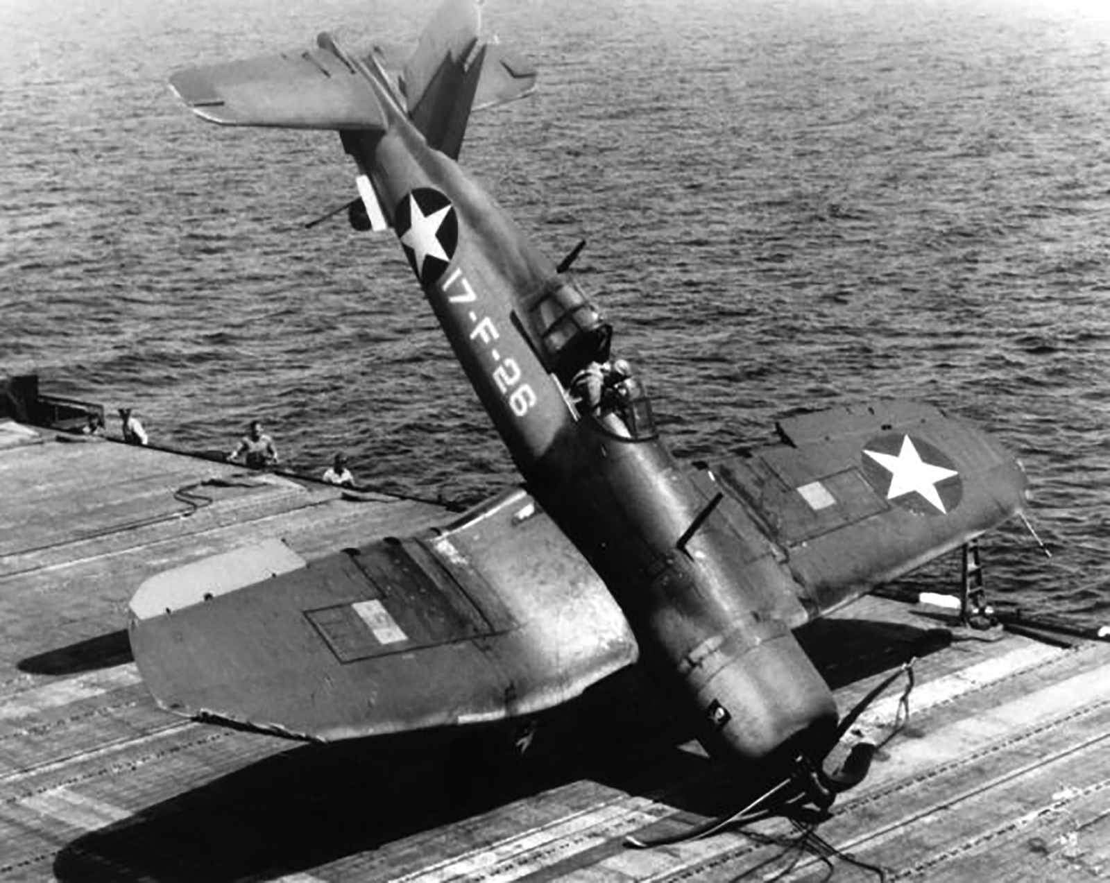 Asisbiz Vought F4u 1 Corsair Vf 17 White 17f26 Landing Mishap Aboard Cv 17 Uss Bunker Hill July 1943 01 Asisbiz Vought F4u 1 Corsair Vf 17 White 17f26 Landing Mishap Aboard Cv 17 Uss Bunker Hill July 1943 01