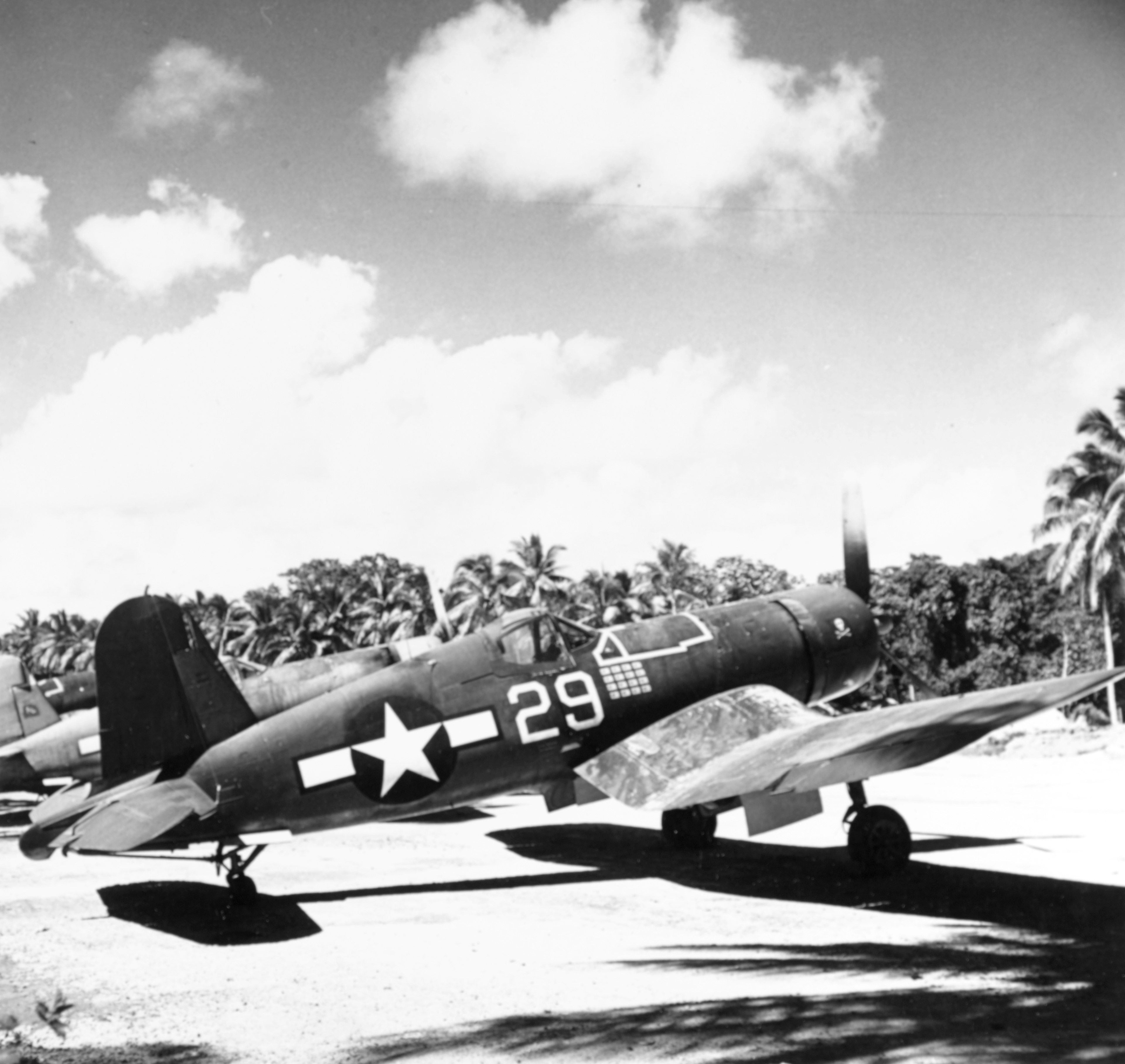Vought F4U 1A Corsair VF 17 White 29 BuNo 55995 Ike Kepford Ondonga New Georgia 1943 80 G 425500