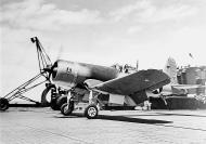 Asisbiz Vought F4U 1 Corsair VF 17 White 17F4 launches from the deck of the CV 17 USS Bunker Hill 28th Jun 1943 01