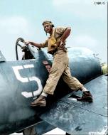 Asisbiz Vought F4U 1A Corsair VF 17 White 5 Tom TK Killefer 17656 maintenance Nissan Island Green Islands 6th Mar 1944 08