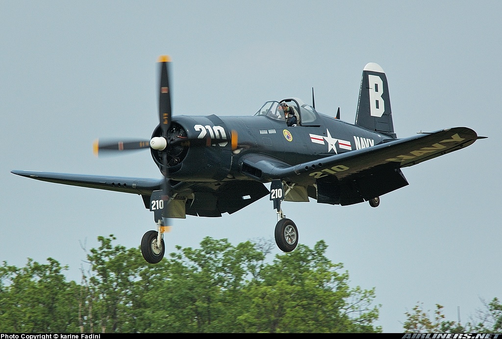 Airworthy warbird Vought F4U 4 Corsair BuNo 97264 B210 F AZVJ 18