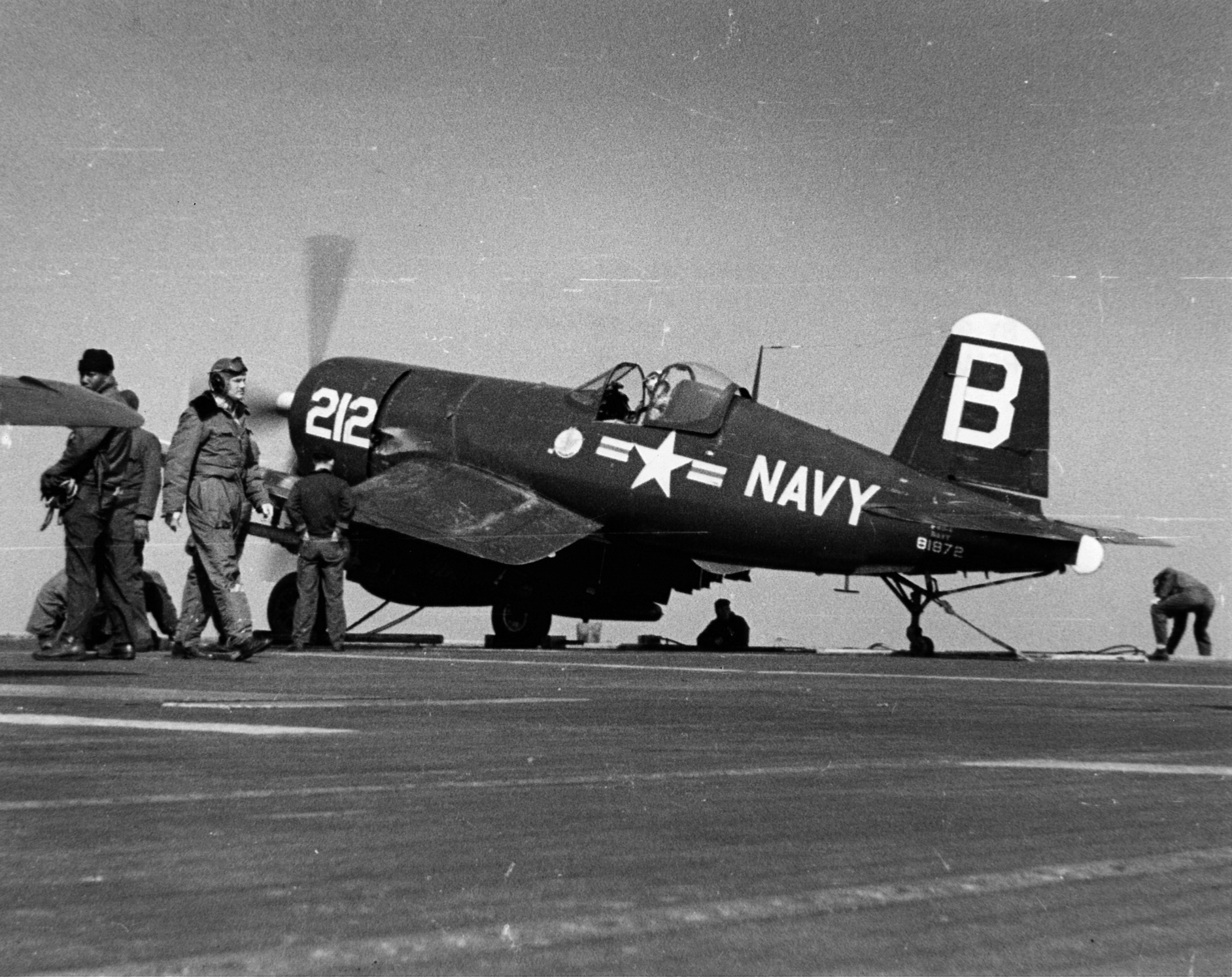Vought F4U 4 Corsair VF 192 White B212 BuNo 81872 preparing for lunch CV 37 USS Princetown off Korea 1951 01
