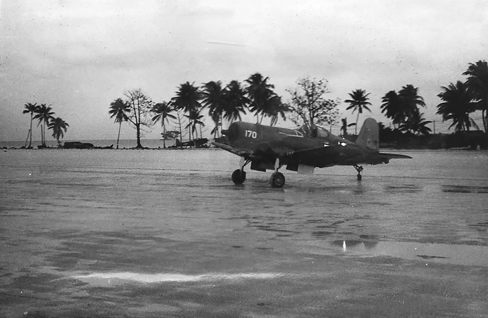 Goodyear FG 1D Corsair VMF-155 White 170 landed at Kwajalein Atoll Marshall Islands 1945 01