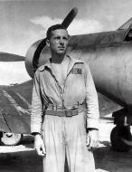 Asisbiz Aircrew USMC VMF 214 Black Sheep 1st Lt Robert W McClurg at Russell Islands 15th Oct 1943 03