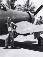 Asisbiz Aircrew USMC VMF 214 Black Sheep as they lived their life on the islands 1943 07