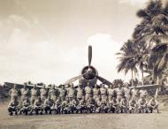 Asisbiz Aircrew USMC VMF 214 Turtle Bay Espiritu Santo New Hebrides Sep 1943 with no autographs 80 G 54288