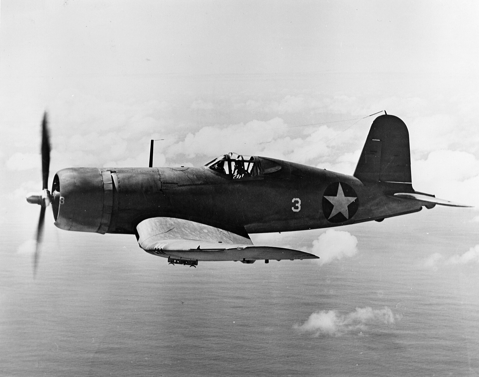 Asisbiz Vought F4U 1 Corsair VMF-215 White 3 over Hawaii 1943 01