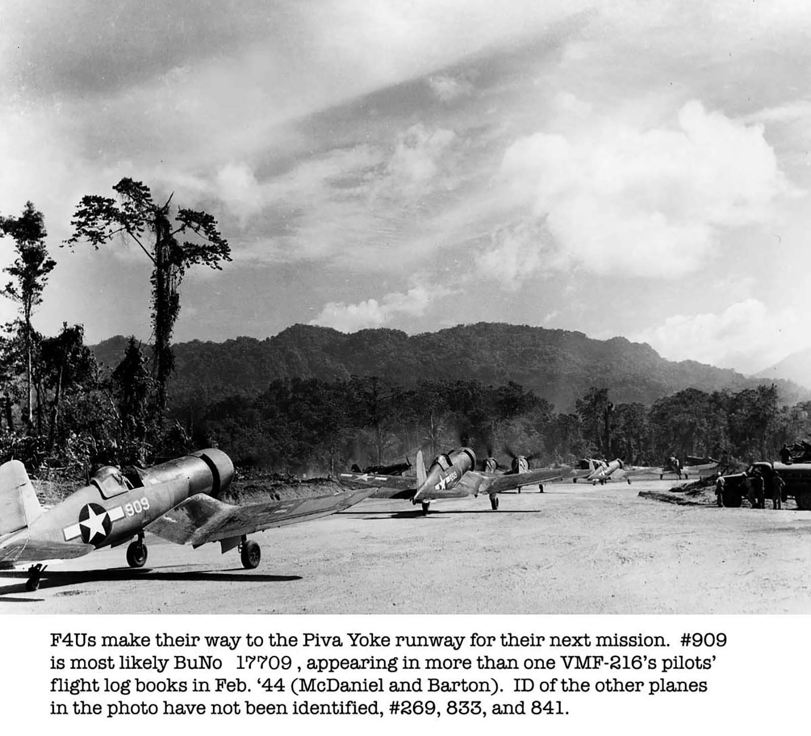 Vought F4U 1A Corsair VMF 216 White 909 BuNo 17709 taxing Piva Yoke Bougainville 17 Dec 1943 01