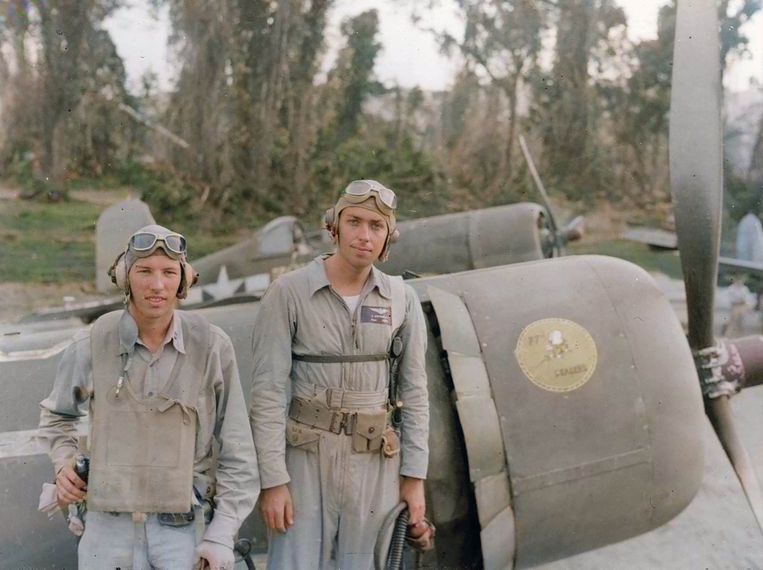 F4U Corsair 77th Naval Construction Battalion insignia on the cowling Bougainville Feb 1944 01