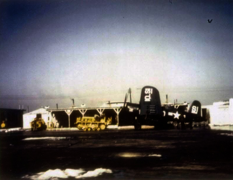 Vought F4U 4 Corsair VMF 225 White SI10 Korea 01