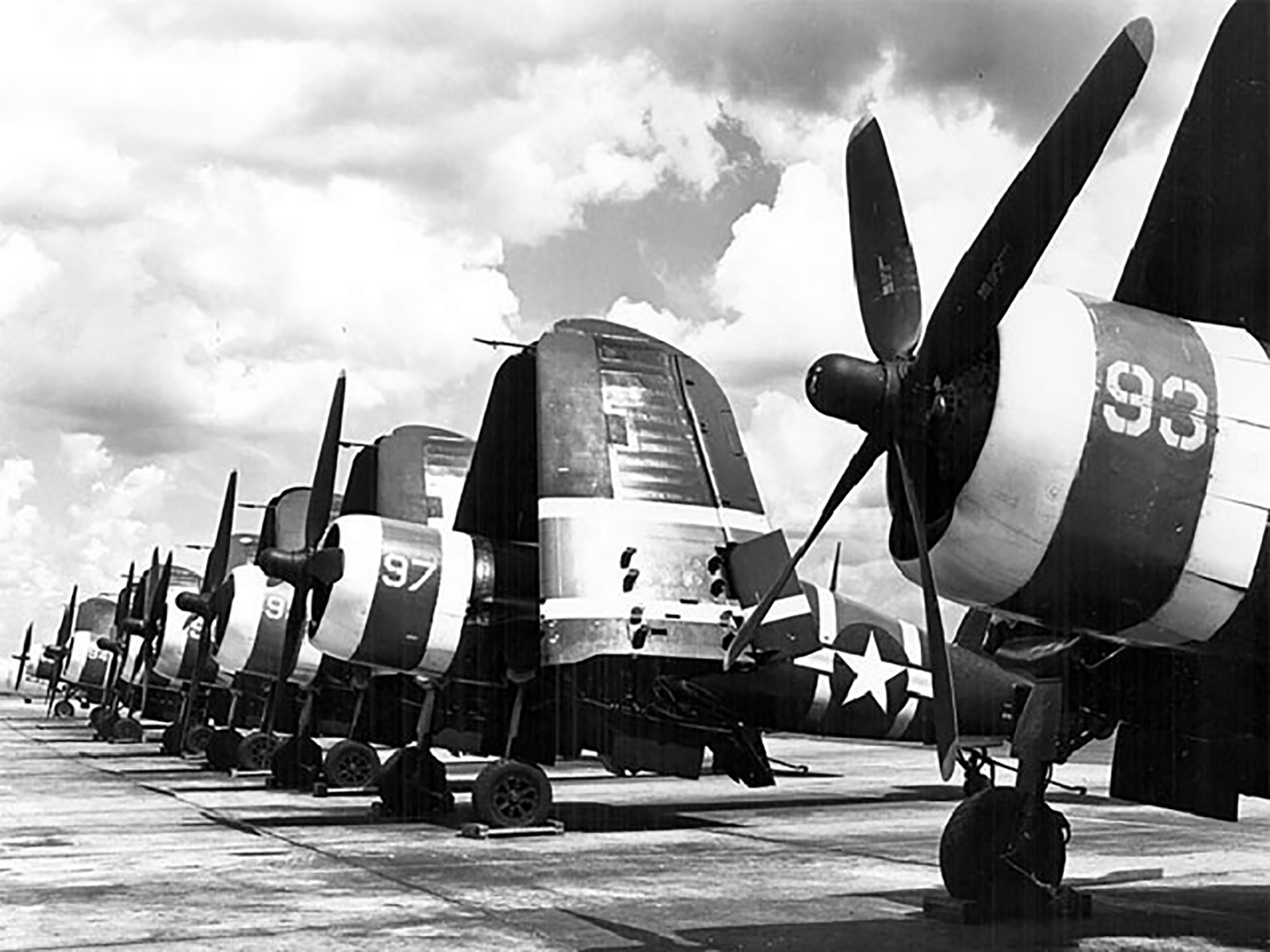 Vought AU 1 Corsair VMF-323 Deathrattlers based at Chosin Resorvoir South Korea Nov 1950 01