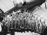 Asisbiz Aircrew USMC VMF 512 pilots 1945 02