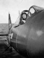 Asisbiz Vought F4U 1D Corsair VMF 512 White 23 Campbell 01