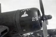 Asisbiz Vought F4U 1D Corsair VMF 512 White 25 03