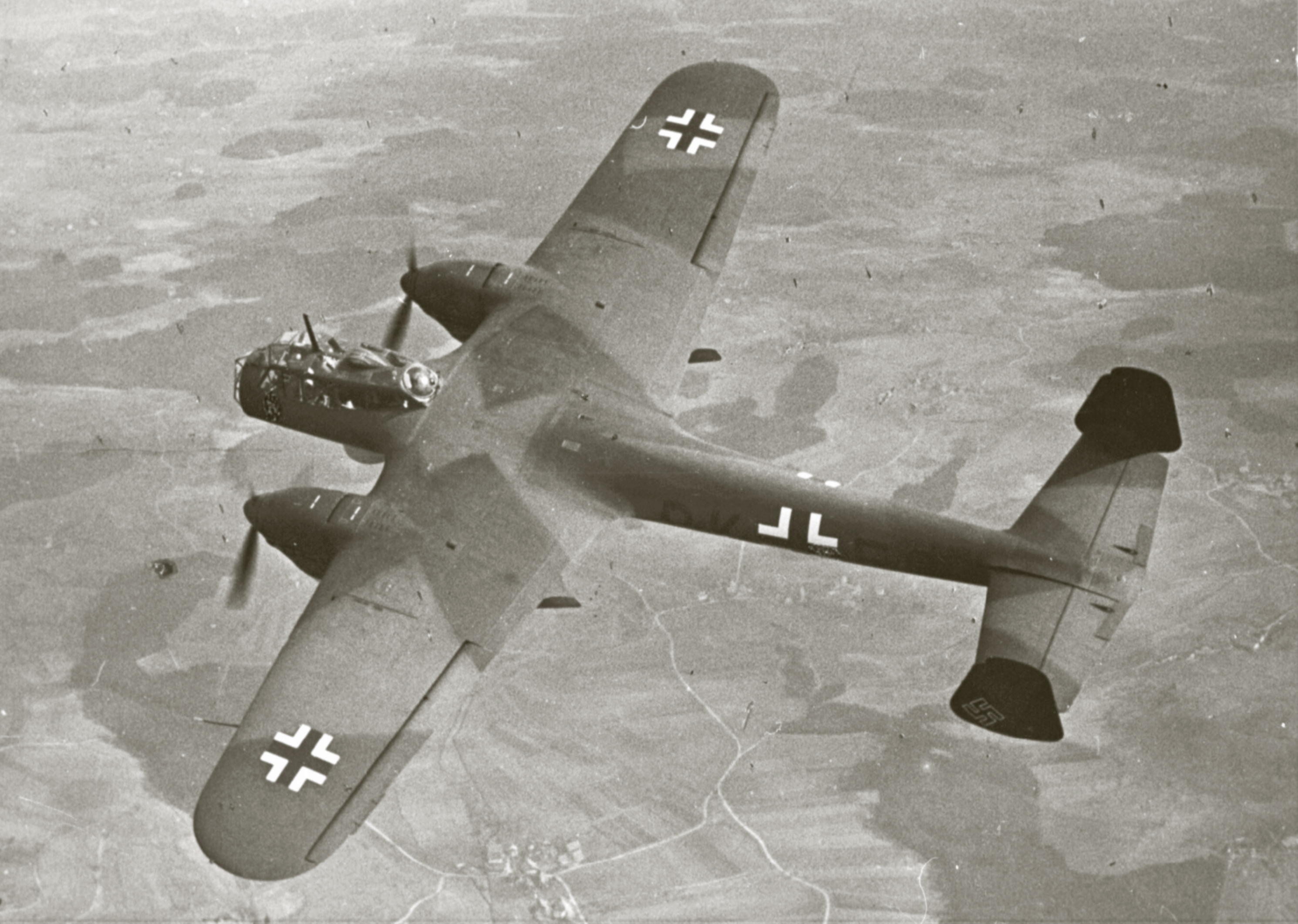Dornier Do 215 Stkz PK+EM inflight photo showing the upper camouflage pattern 21st Sep 1940 NIOD