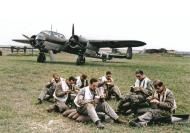 Asisbiz Dornier Do 17Z2 1.KG2 U5+GH foreground with crew having lunch at Epinoy France 1940 01