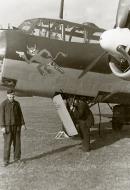 Asisbiz Dornier Do 17Z 1.KG76 F1+xK showing the units emblem left side eBay 01