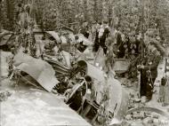 Asisbiz Dornier Do 17Z 8.KG77 3Z+GS that crash landed among hops in Kent July 1940 IWM HU104728