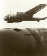 Asisbiz Dornier Do 17Z6 2.NJG2 Red F over Gilze Rijen 1941 ebay 01