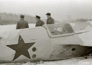 Asisbiz Soviet Tupolev SB 2M 7th Army Yellow 9 force landed at Imikkra Mansikkakoski 1st Dec 1939 111129