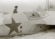 Asisbiz Soviet Tupolev SB 2M 7th Army Yellow 9 force landed at Imikkra Mansikkakoski 1st Dec 1939 111130