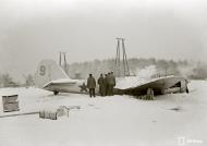 Asisbiz Soviet Tupolev SB 2M 7th Army Yellow 9 force landed at Imikkra Mansikkakoski 1st Dec 1939 111131