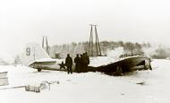 Asisbiz Soviet Tupolev SB 2M 7th Army Yellow 9 force landed at Imikkra Mansikkakoski 1st Dec 1939 163454