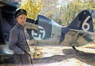 Asisbiz FAF Polikarpov I 15 IT16 Capt Ahonius at Rompotin 9th Jul 1942 02