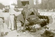 Asisbiz Finnish heavy artillery firing on Soviet positions in the Impilahti area Winter War 1st Feb 1940 34802