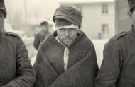 Asisbiz Soviet prisoners of war dressed with new clothes near the Arctic Circle at Rovaniemi in Jan 1940 165040