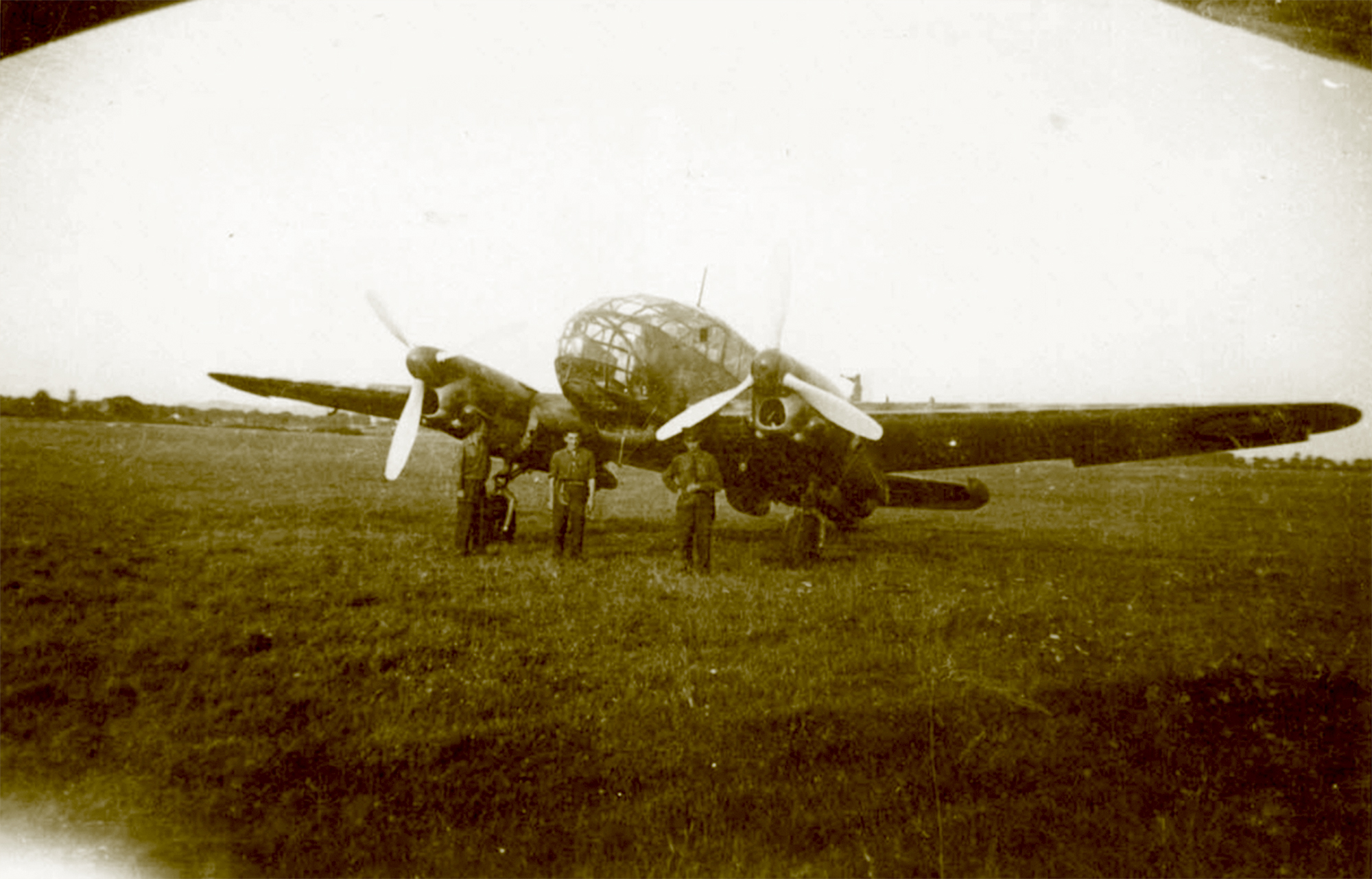Regia Aeronautica Caproni Ca.313 was an Italian twin engine reconnaissance bomber late 1930s ebay 01