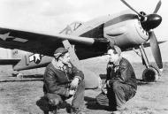 Asisbiz Focke Wulf Fw 190A8 USAAF (L 00) WNr 681497 Germany 1945 01